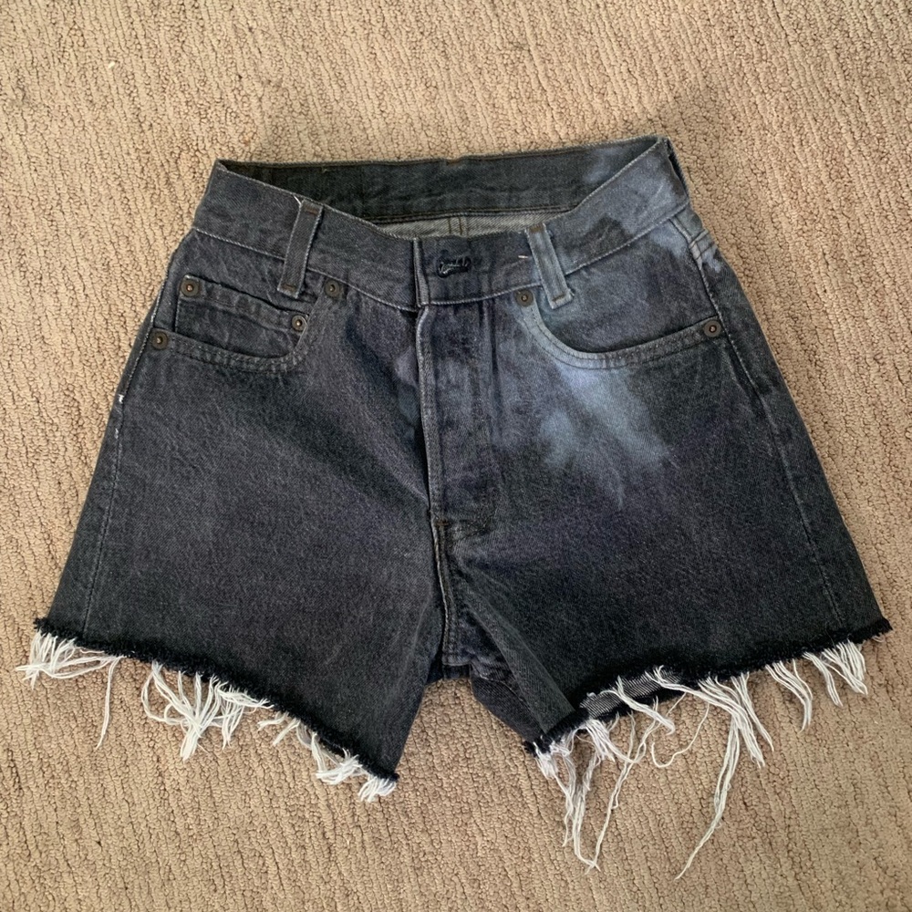 Levi's 501 cut off jean shorts